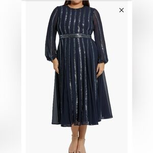 Mac Duggal Navy and Silver Long Sleeve Dress